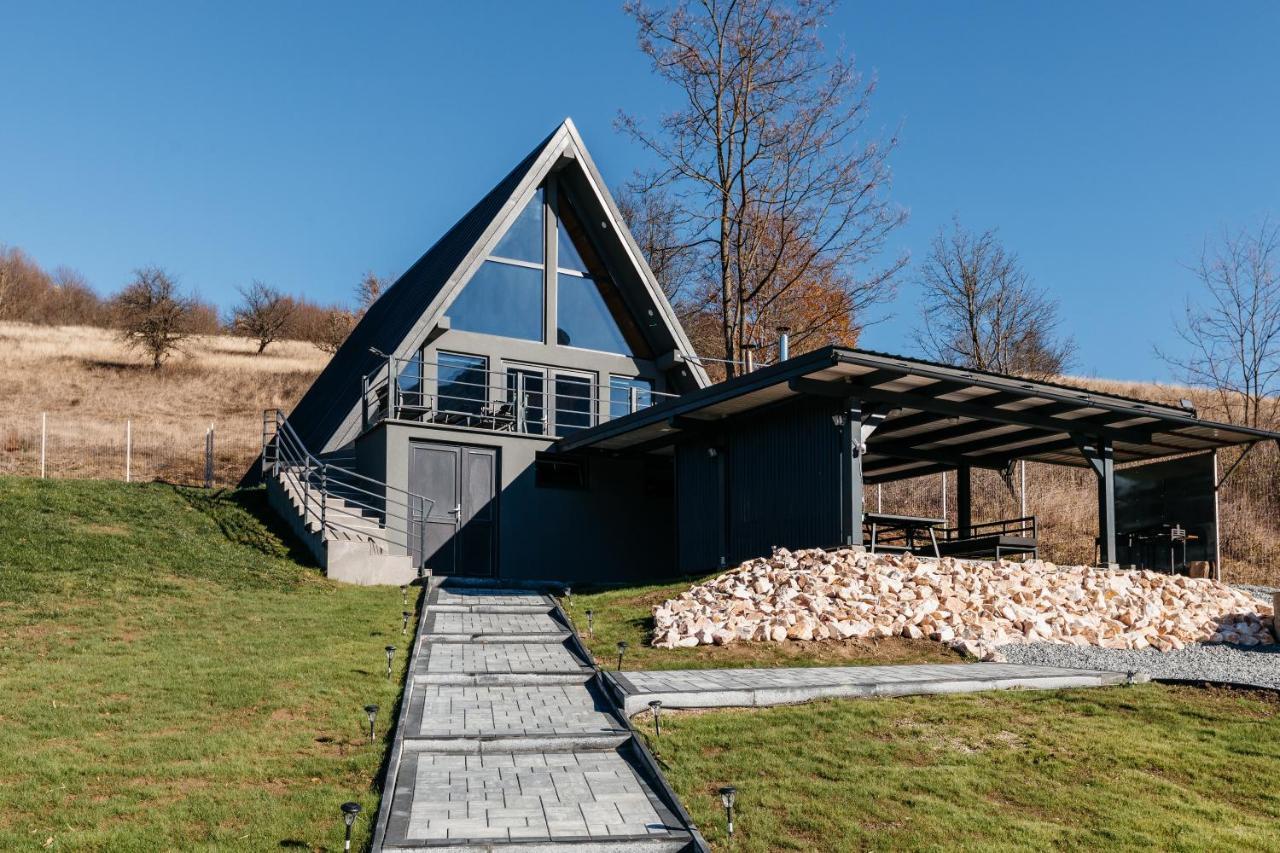 Karl'S Cabin By Black & White Panoramic Rimetea Exterior photo