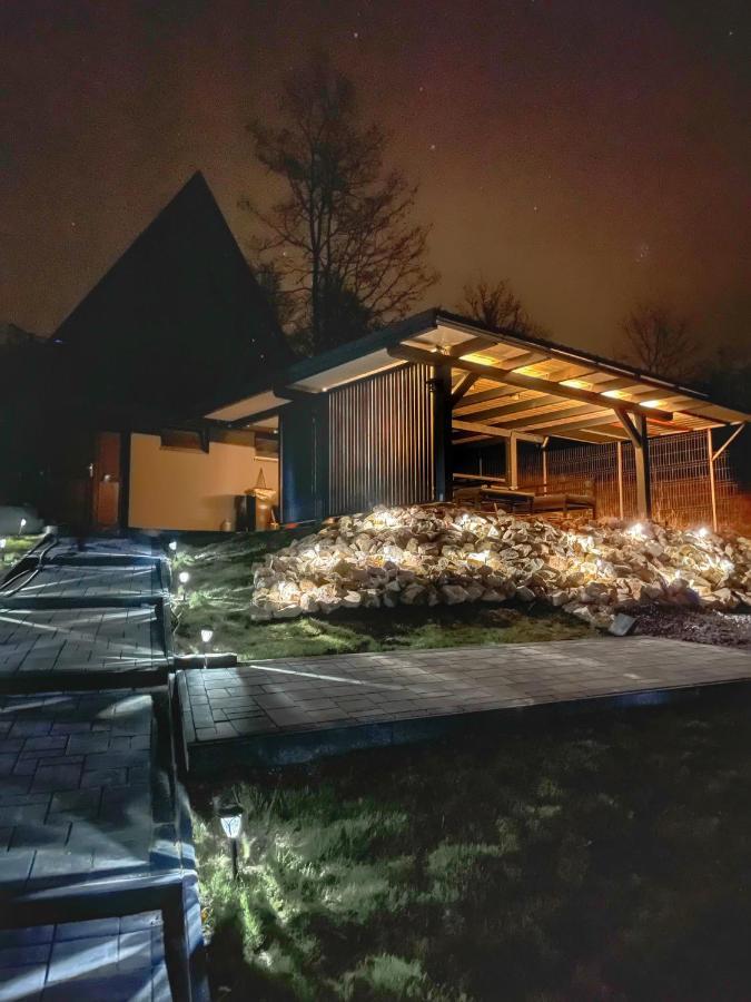 Karl'S Cabin By Black & White Panoramic Rimetea Exterior photo