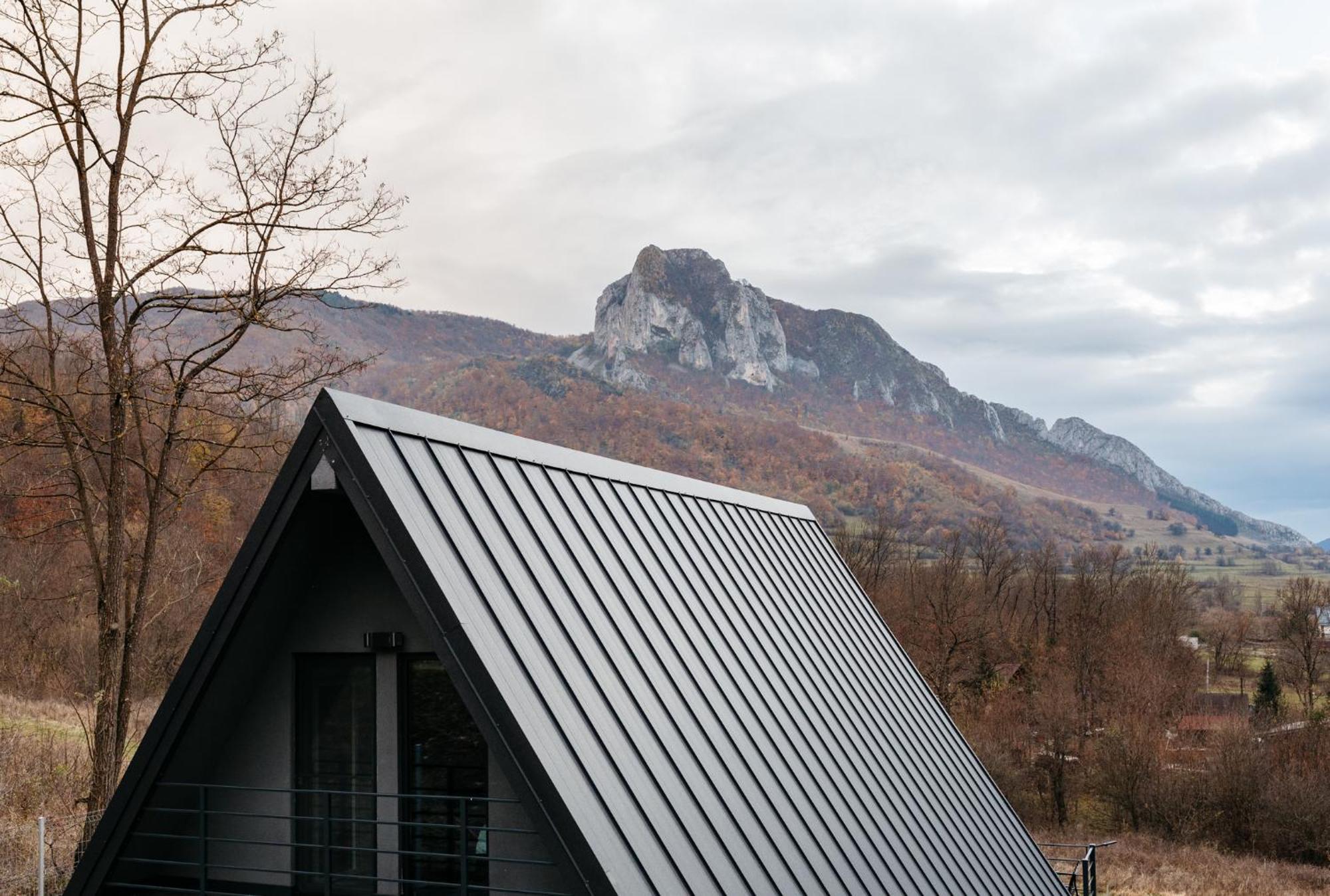 Karl'S Cabin By Black & White Panoramic Rimetea Exterior photo